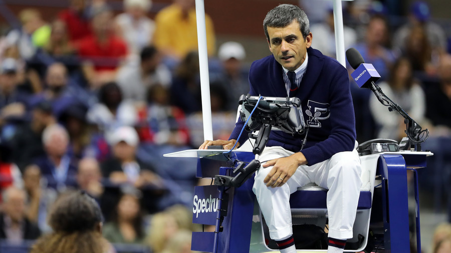 How To Become A Professional Tennis Umpire?