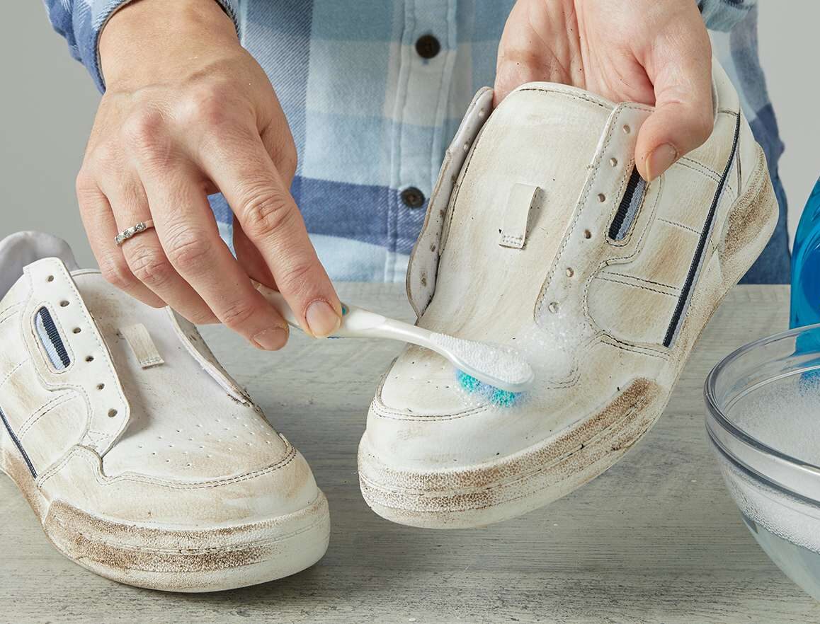How to clean tennis shoes with Oxiclean